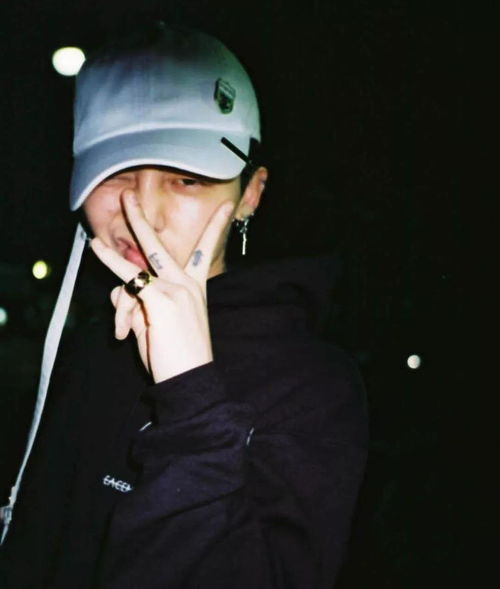 權(quán)志龍回歸引爆時尚潮，國內(nèi)男星穿搭迎來新靈感